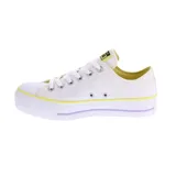 Championes urbanos Converse Chuck Taylor, color blanco con detalles en amarillo y lila.