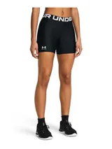 Calza corta de compresión Under Armour HeatGear® color negro con logo blanco en la pierna izquierda y cintura elástica con la inscripción "Under Armour" en blanco.