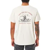 Remera de algodón color beige con estampado gráfico en el pecho, de manga corta.