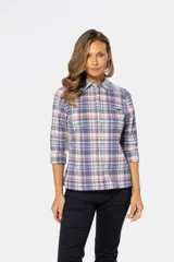 Camisa de algodón a cuadros con dos bolsillos en el pecho, botones a presión y spandex.