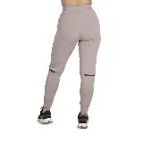 Pantalón de jogging Topper de color gris topo, corte ajustado, con cintura elástica ajustable con cordón y logo de la marca en la cadera izquierda.