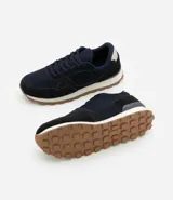 Championes de hombre marca Viko, estilo jogging, color azul marino y negro, con cordones y suela de goma. Confeccionados en material sintético con textura y recortes.