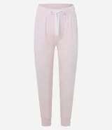 Conjunto de pijama largo color rosa claro, compuesto por un buzo de cuello redondo y un pantalón con lazo en la cintura.
