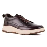 Zapato casual de cuero color marrón con suela de goma, ideal para actividades diarias y comodidad.