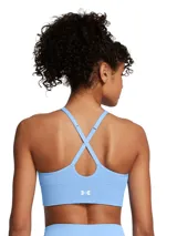Top deportivo celeste de Under Armour con tirantes finos cruzados en la espalda y logo de la marca en el frente.
