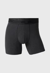 Pack de tres bóxers de algodón en tonos gris oscuro, gris medio y gris claro. Todos tienen cintura elástica negra con la marca Arrow en blanco.