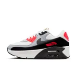 Zapatillas Nike Air Max 90 Lv8 de mujer, con capellada blanca, detalles en gris, negro y rojo.