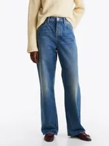 Jean de tejido denim rígido azul, de pierna recta, corte holgado y talle medio.