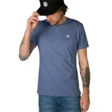 Remera color celeste de algodón con diseño clásico y logo en el pecho.