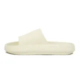 Chancletas Diadora modelo Splash II, color blanco, de goma EVA con logo de la marca en la tira.