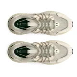 Championes de trekking Under Armour modelo Fat Tire Venture Pro, color marrón con detalles en beige. Inspirados en bicicletas Fat Tire, con suela de goma resistente y amortiguación UA HOVR.