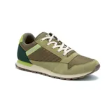 Zapatillas urbanas Caterpillar modelo Ventura, color verde oliva con detalles en verde oscuro y verde claro. Capellada de gamuza y tela, forro de malla reciclada, entresuela de EVA y suela de goma.