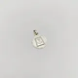 Dije redondo de plata 925 satinada con el símbolo de contador público.