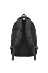 Mochila negra con diseño moderno y minimalista, con el logo vertical de la marca "Discovery" en el frente. Presenta correas acolchadas y asa superior.
