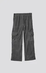 Pantalón cargo gris de corderoy, de corte recto con cintura elastizada y seis bolsillos.