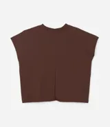 Blusa tipo muscle tee color turquesa, hecha en ribana de viscosa y poliéster, con escote redondo y sin sisas.