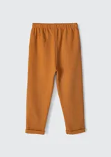 Pantalón de jogging celeste con textura acanalada, cintura elástica y bolsillos laterales.