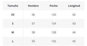 Chaqueta de corderito color blanco con detalles en cuero sintético negro. Tiene cuello solapa, cierre frontal con cremallera y bolsillos laterales.