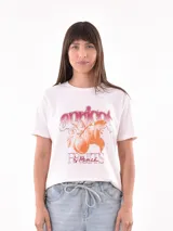 Remera blanca de algodón con estampado de limones y texto en azul.