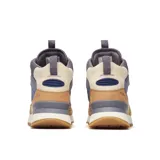 Bota de media caña Merrell Alpine 83 Recraft, color beige con detalles en azul y gris. Fabricada con cuero de gamuza y tejido 100% reciclado, con suela de goma y entresuela de espuma EVA.