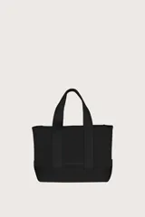 Bolso tote mini color negro, de tejido acanalado con logo de la marca en el frente.