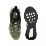 Championes Lacoste L003 Evo color verde oliva con detalles en negro y blanco.