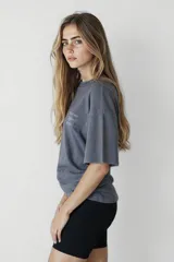 Short deportivo negro de tiro alto.