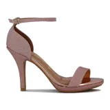 Sandalia de tacón alto Vizzano, color rosado brillante, con tira fina en el tobillo y tira ancha sobre los dedos. La plataforma y el tacón son de acabado metálico rosado.