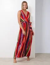 Vestido largo de gasa estampada con escote en V cruzado y cintura con lazo de ajuste, forro interno.