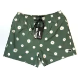Short de baño verde con estampado de margaritas blancas, cintura elástica con cordón ajustable y logo de la marca en la pierna derecha.