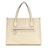 Bolso tipo tote Guess modelo Silvana, color marfil, con tejido de paja trenzada en patrón chevron. Presenta asas de mano y correa cruzada ajustable, ambos en material sintético color crema. El logo frontal de Guess está en herrajes dorados.