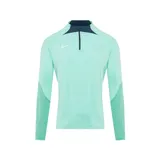 Remera deportiva Nike Dri-FIT Strike color verde agua con cuello alto azul marino y cierre de un cuarto. Logo de Nike estampado en blanco en el pecho.