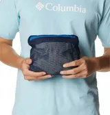 Campera impermeable Columbia Evapouration Jacket, color celeste, con capucha ajustable, cierre frontal completo, bolsillos laterales con cierre y ventilación en las axilas.