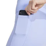 Calza de entrenamiento azul, con tejido elástico y tecnología AEROREADY para absorción de humedad, cintura alta y bolsillo oculto.