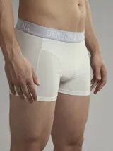 Boxer negro de bajo rise, confeccionado para mayor comodidad y ajuste.