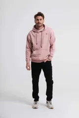 Pantalón de jean negro de corte recto.