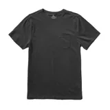 Remera negra de algodón orgánico, manga corta y bolsillo en el pecho.