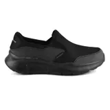 Championes Skechers Relaxed Fit Equalizer 5.0, color negro, sin cordones, con capellada de malla y material sintético, plantilla Skechers Air-Cooled Memory Foam y suela de doble densidad.