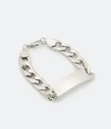 Pulsera de eslabones gruesos color plateado, con placa rectangular lisa para grabar.
