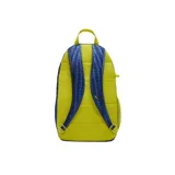 Mochila Nike Elemental con estampado de triángulos en tonos azul, negro y beige. Cuenta con un compartimento principal con cierre, un bolsillo frontal con cierre, un estuche extraíble y correas ajustables.