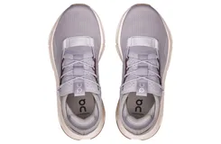 Championes urbanos color lila con detalles en gris y suela blanca con tecnología CloudTec.