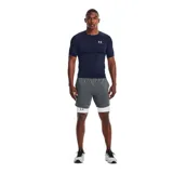 Remera deportiva blanca Under Armour HeatGear Armour de manga corta, corte ajustado y logo negro en el pecho.