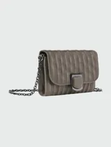 Bandolera Longchamp modelo Brioche, color gris topo con diseño acolchado y correa de cadena metálica.