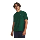 Remera deportiva Under Armour Train Anywhere de hombre, color verde con logo en el pecho.