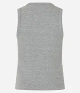Musculosa gris de rib con cuello redondo y abotonadura delantera.