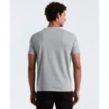 Remera gris de algodón orgánico, de corte entallado y cuello redondo. Presenta logo de pingüino bordado en el pecho.
