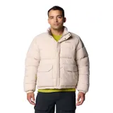 Campera puffer reversible color beige con cuello alto y cierre frontal con botones a presión. Tiene bolsillos laterales con doble entrada y puños elásticos.