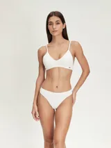 Pack de dos colaless color blanco con tiras finas.