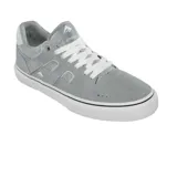 Championes grises de gamuza con suela blanca y cordones blancos.