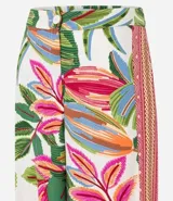 Pantalón pantalona de viscosa con estampado tropical y recorte lateral estilo étnico.